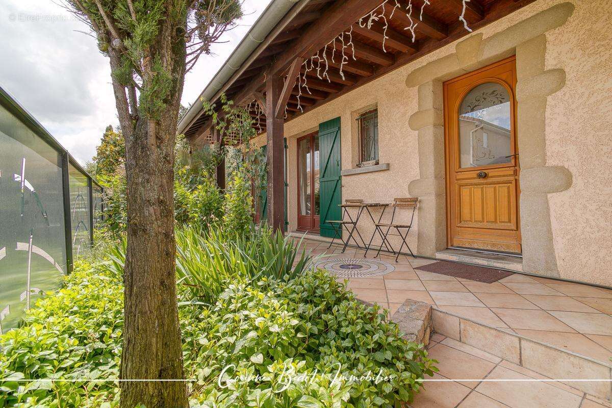 Maison à MIONS