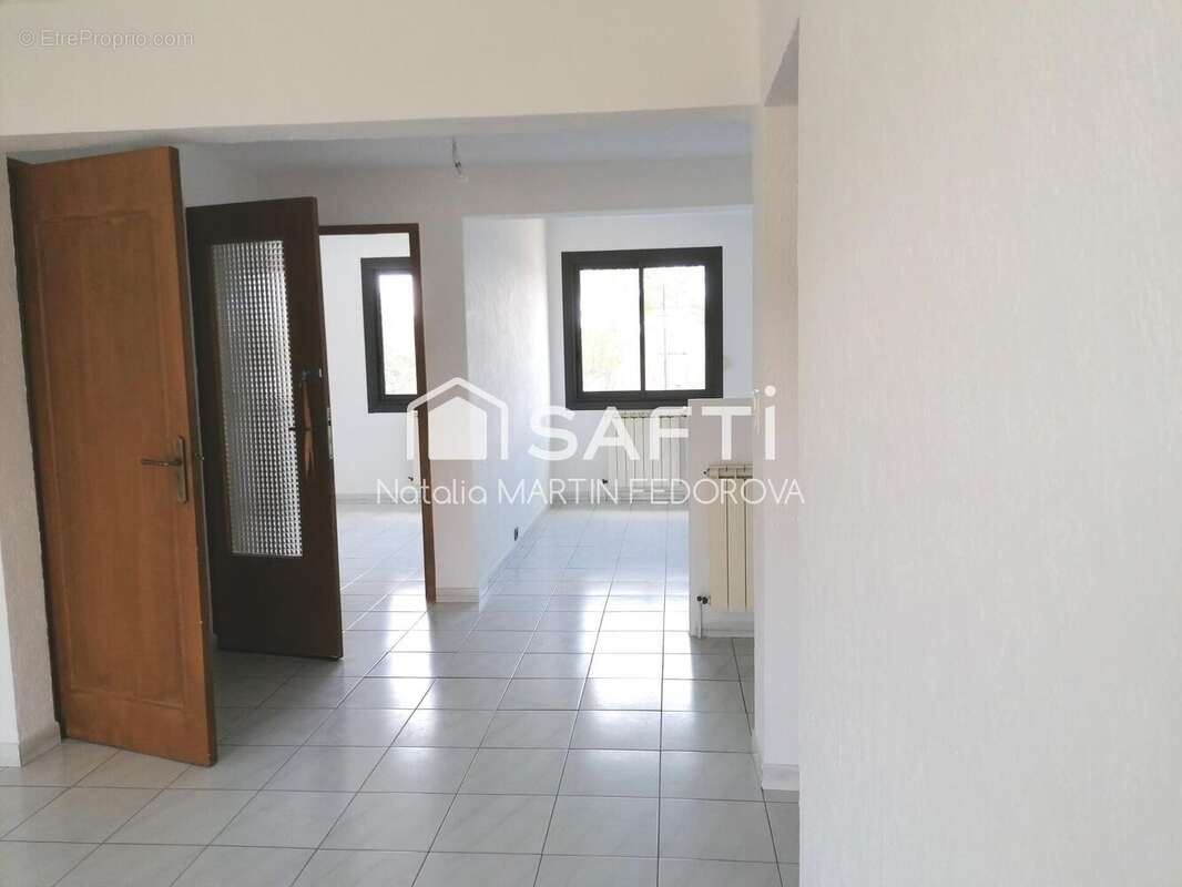 Maison 145 m² à Fleury  - photo 6
