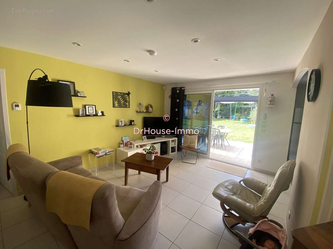 Maison à MIGNALOUX-BEAUVOIR