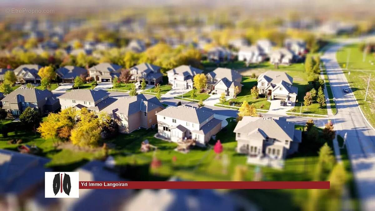 Terrain à CAMBLANES-ET-MEYNAC