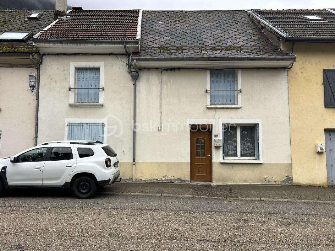 Maison à SECHILIENNE