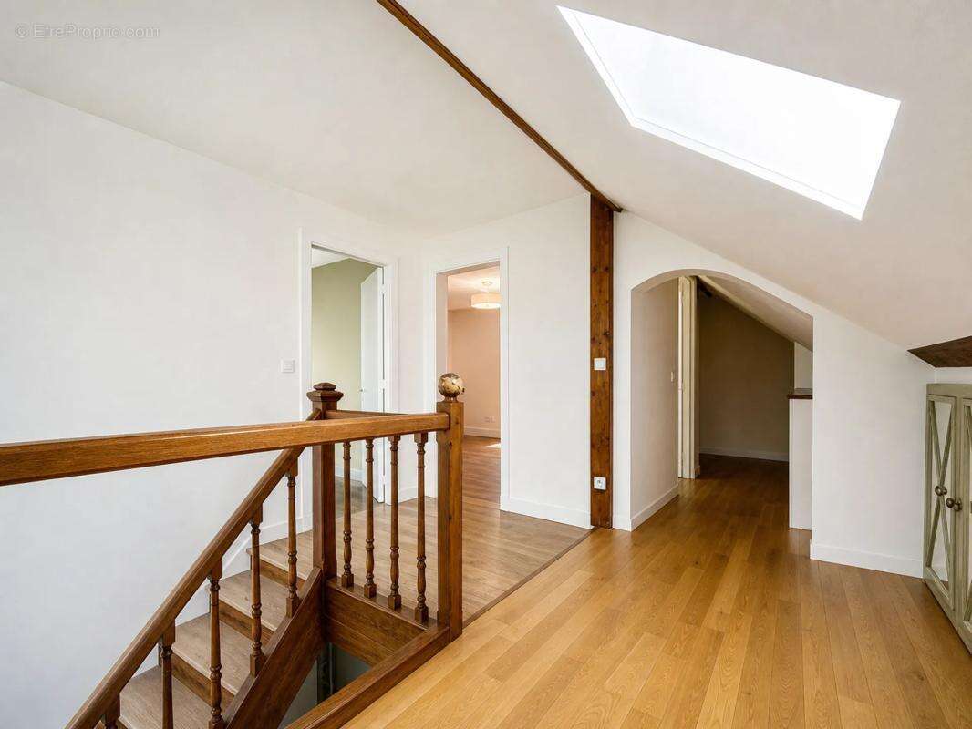 Maison de 5 pièces de 147 m² à Gien - photo 11
