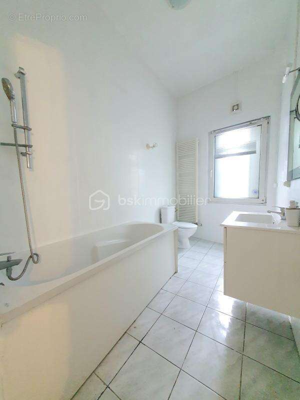 Appartement à CORBEIL-ESSONNES