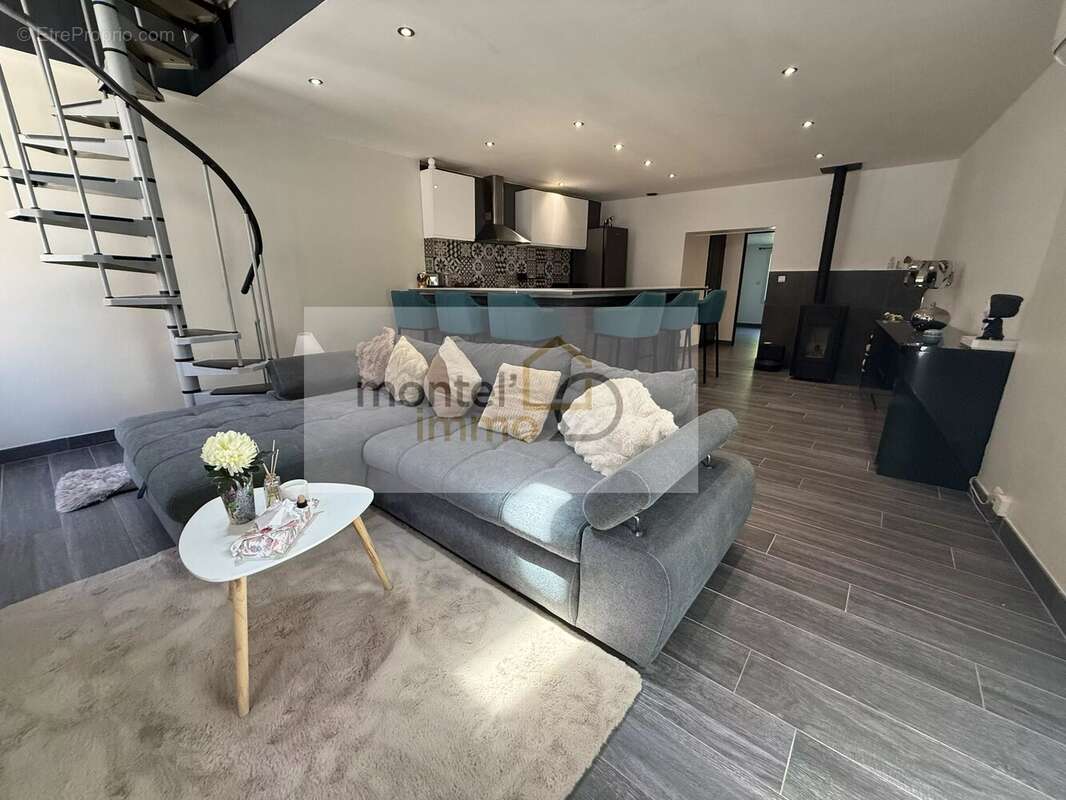 Maison à LA COUCOURDE
