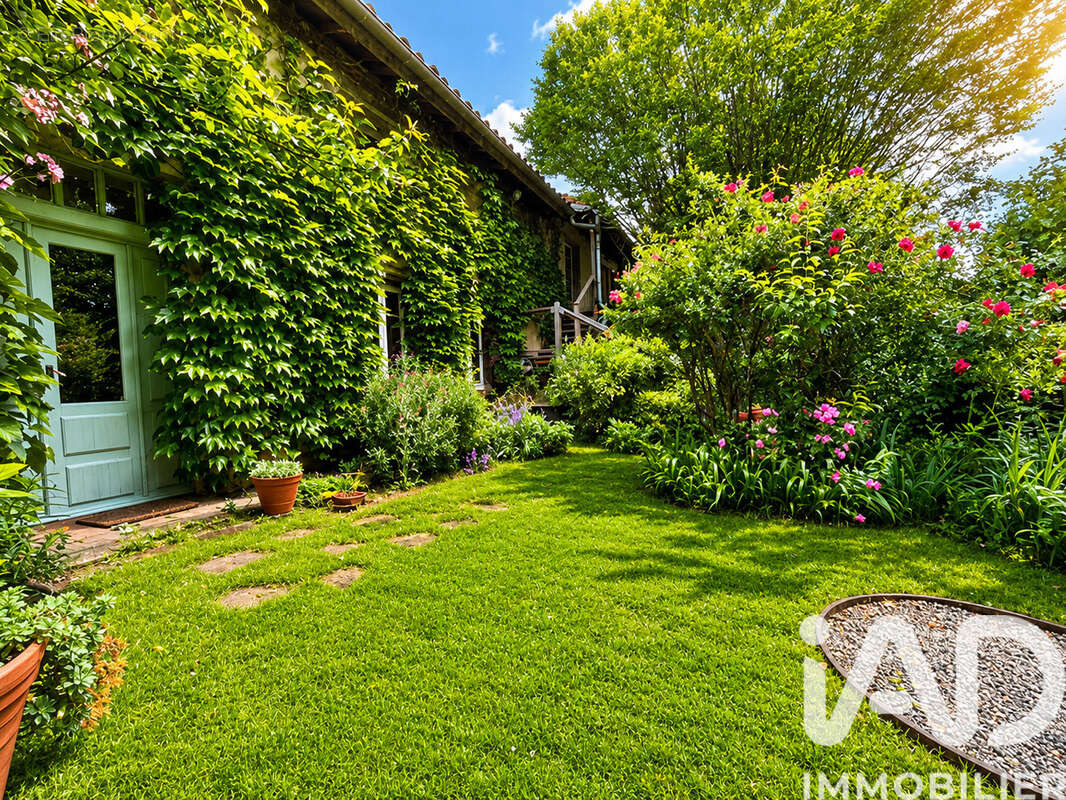 Photo 3 - Maison à LE FOUSSERET