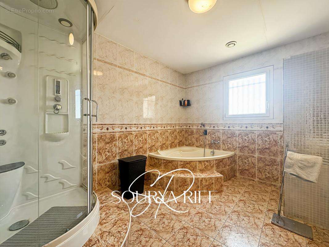 Maison Villalier 177 m2 avec piscine, pool-house et beaux volumes - photo 16