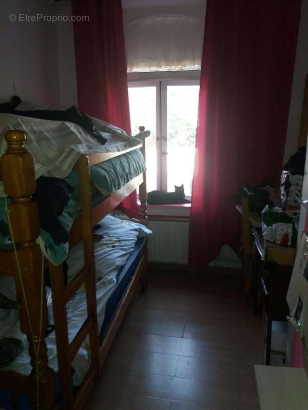 chambre au 1e - Maison à ROUBAIX