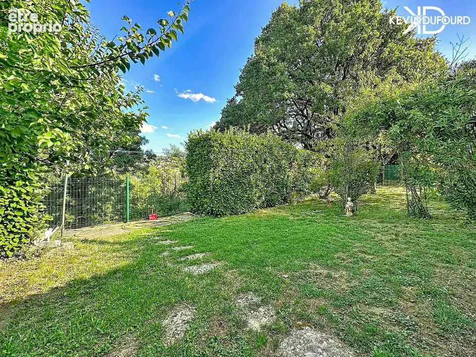 Maison de ville de 95m² sur un terrain de 1.800 m² à AUBENAS - photo 10