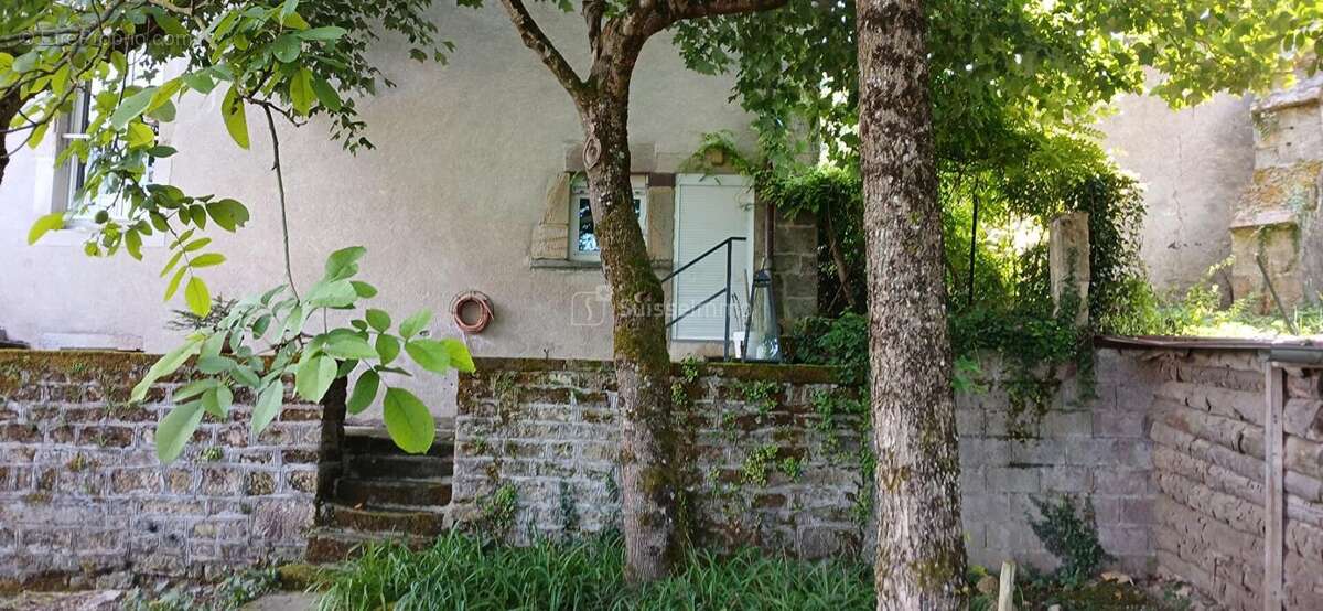 Maison à DEMANGEVELLE