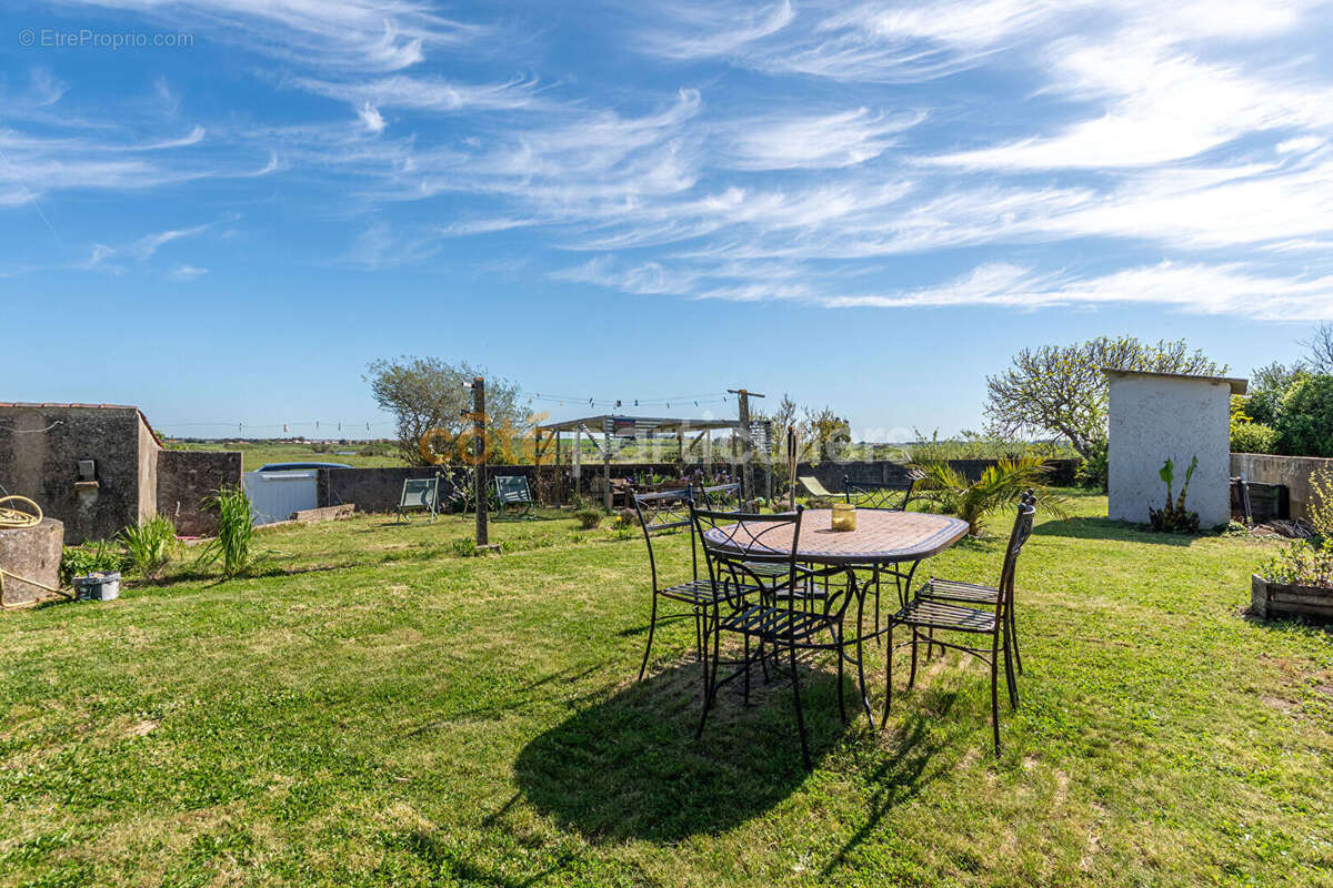 Maison à TALMONT-SAINT-HILAIRE