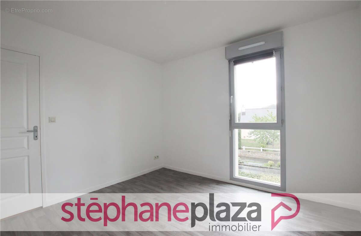 Appartement à DOMAGNE