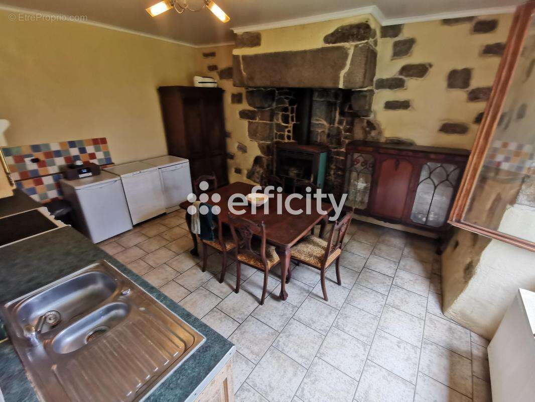 Maison à JUVIGNY-LE-TERTRE