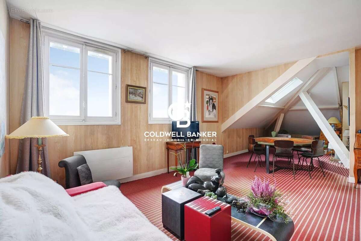 Appartement à VERSAILLES