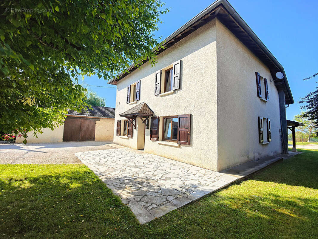 Maison à CORBELIN