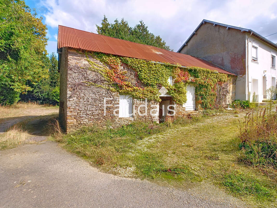 Maison à JURQUES
