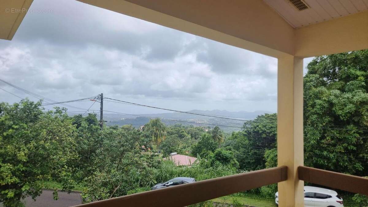 Maison à LE LAMENTIN