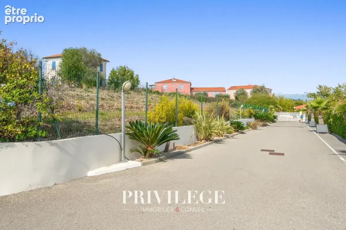 Nice   villa contemporaine avec piscine, vue dégagée et aperçu mer   domaine sécurisé - photo 35