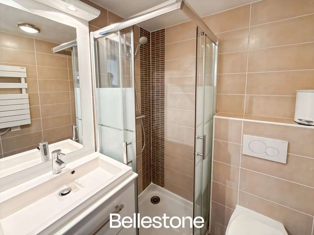 Appartement à PARIS-19E
