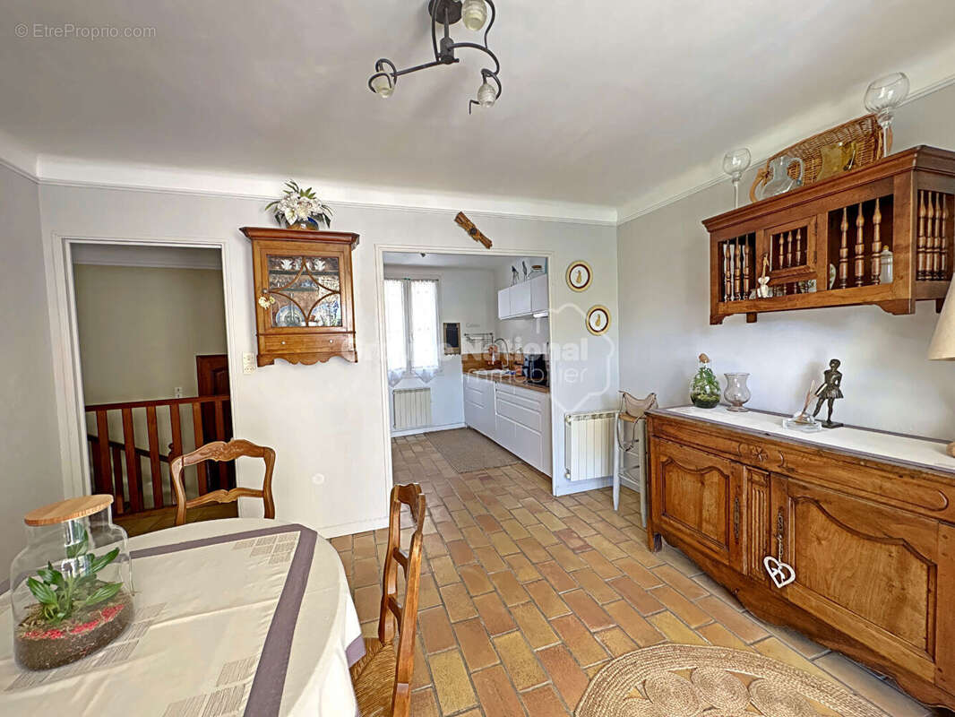 Mas de village 240 M² - piscine - garage - photo 7