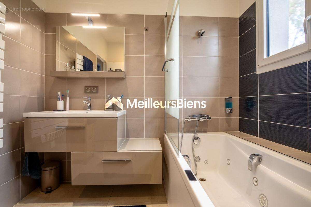 Maison à SAINT-RAPHAEL