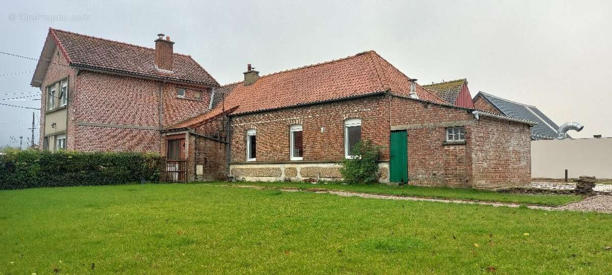 Maison à BEAUMETZ-LES-AIRE