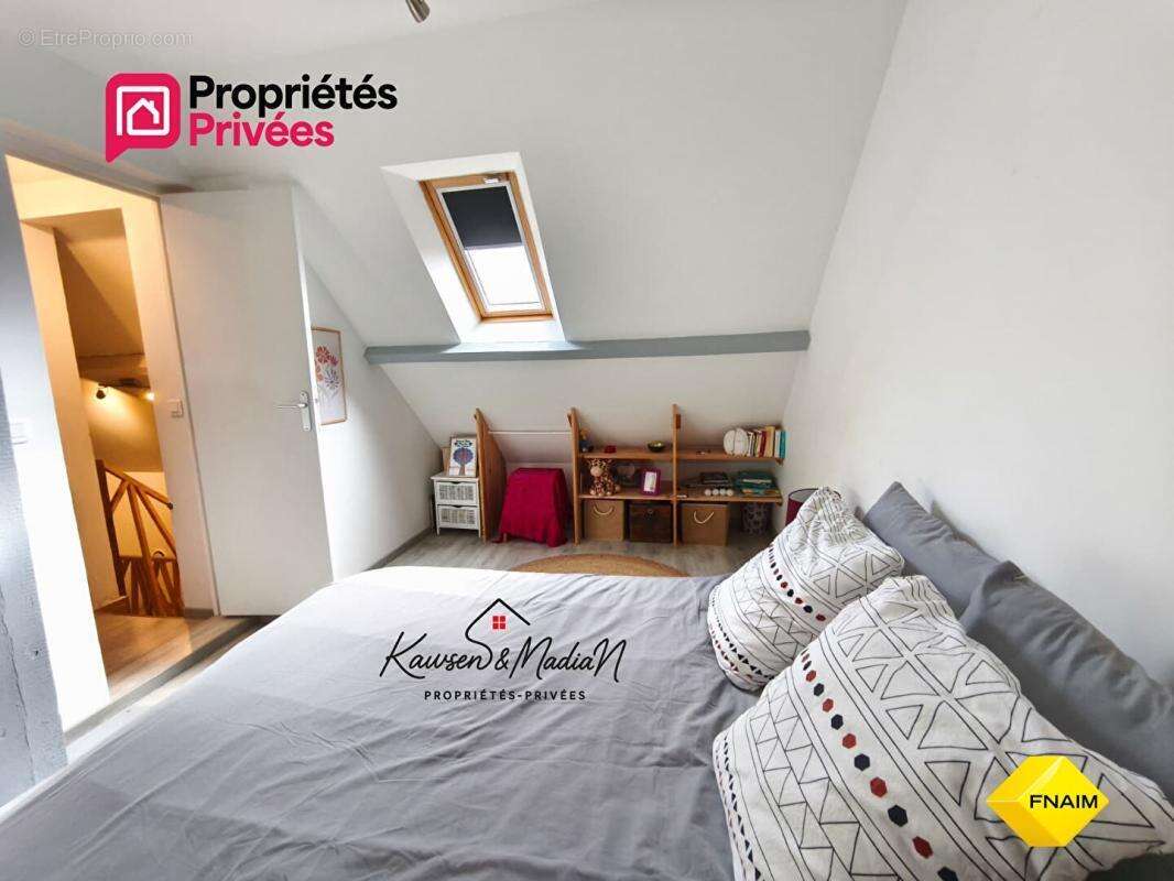 Maison à LA BONNEVILLE-SUR-ITON