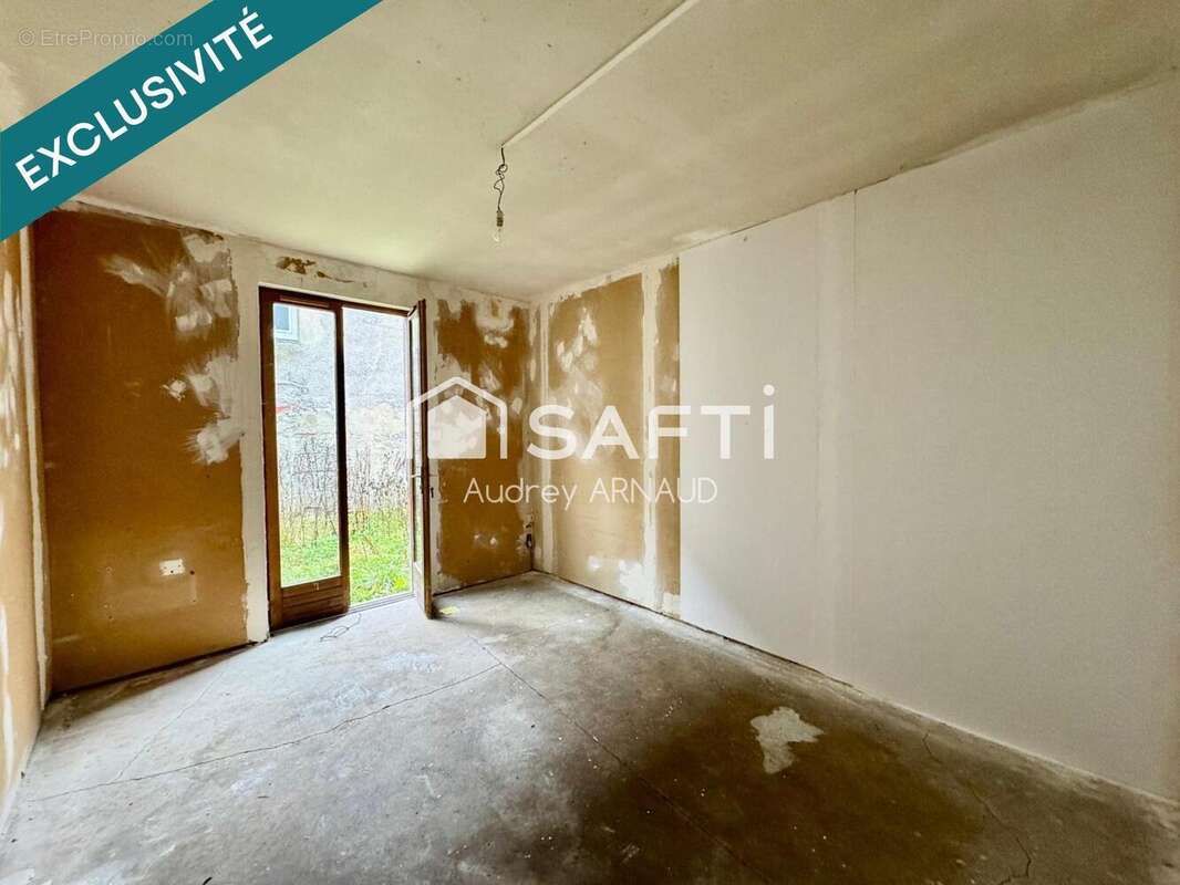 Maison 138 m² à Landogne  - photo 7