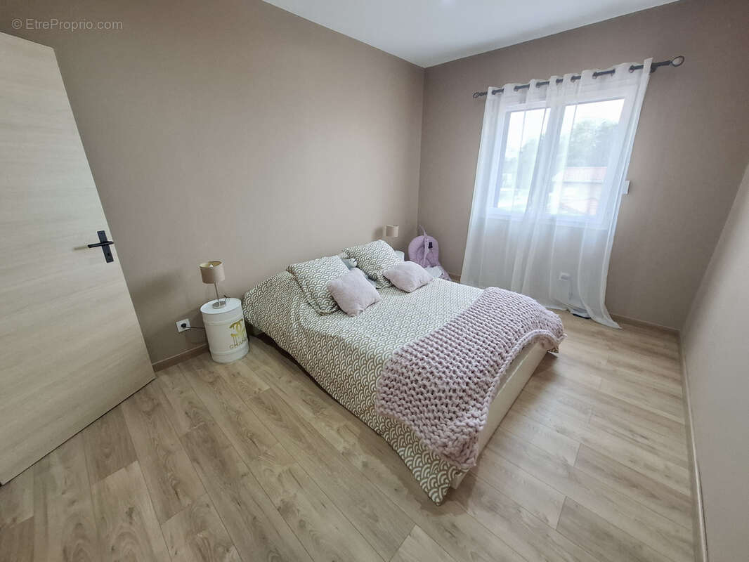 Maison à SAINT-PIERRE-DE-BOEUF