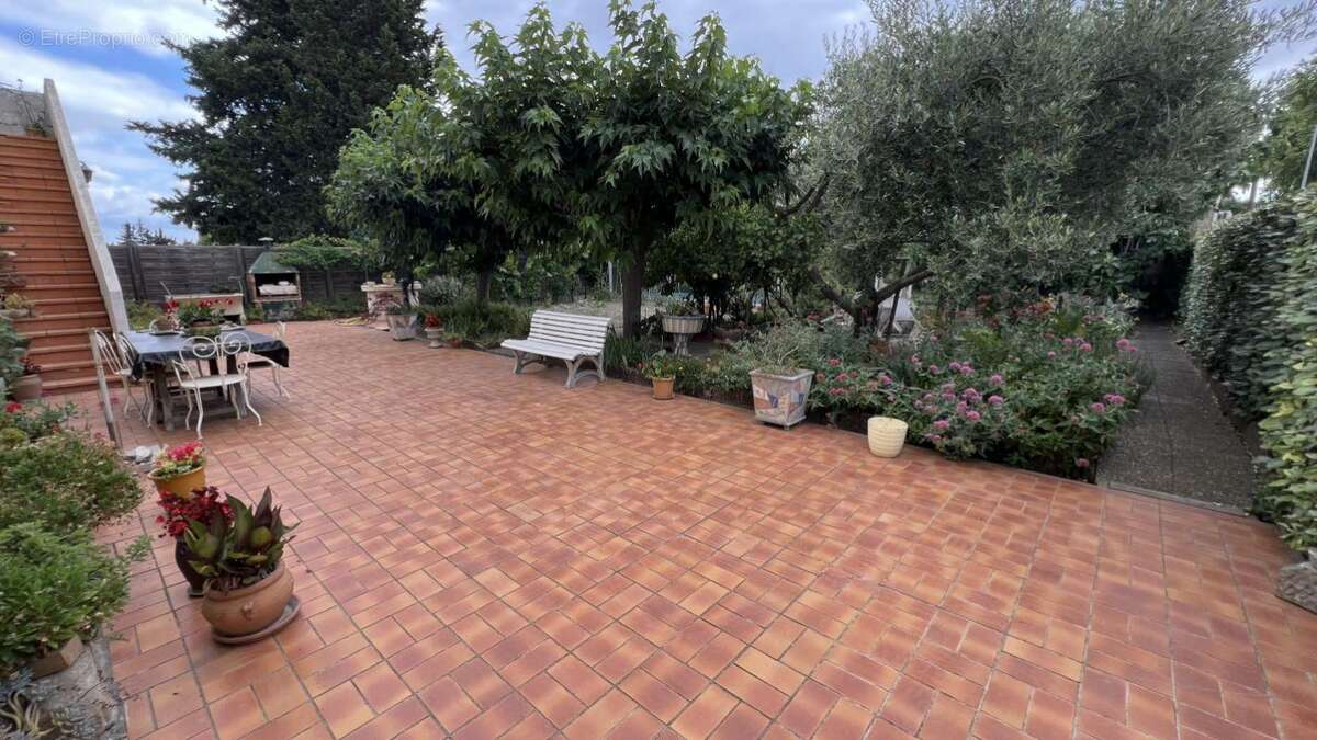 Maison à LEZIGNAN-CORBIERES