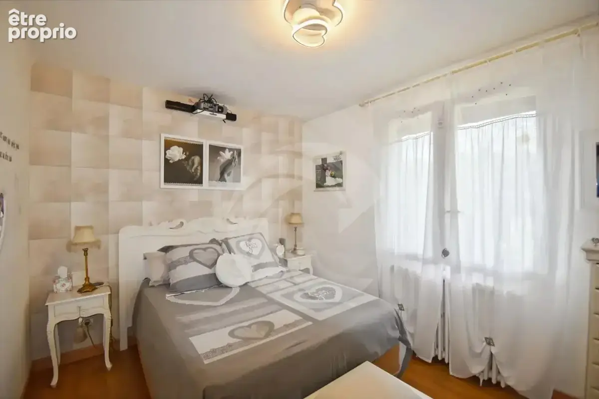 Maison avec deux logements indépendants, dépendances et terrain constructible à Montauban - photo 6