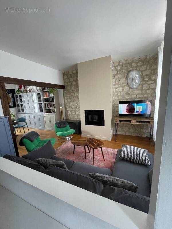 Maison à NESLES-LA-VALLEE