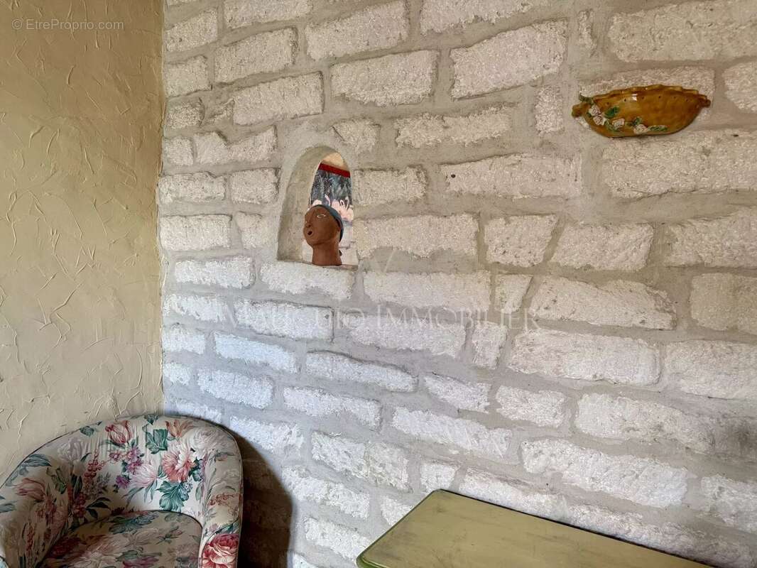 Maison à MAUGUIO