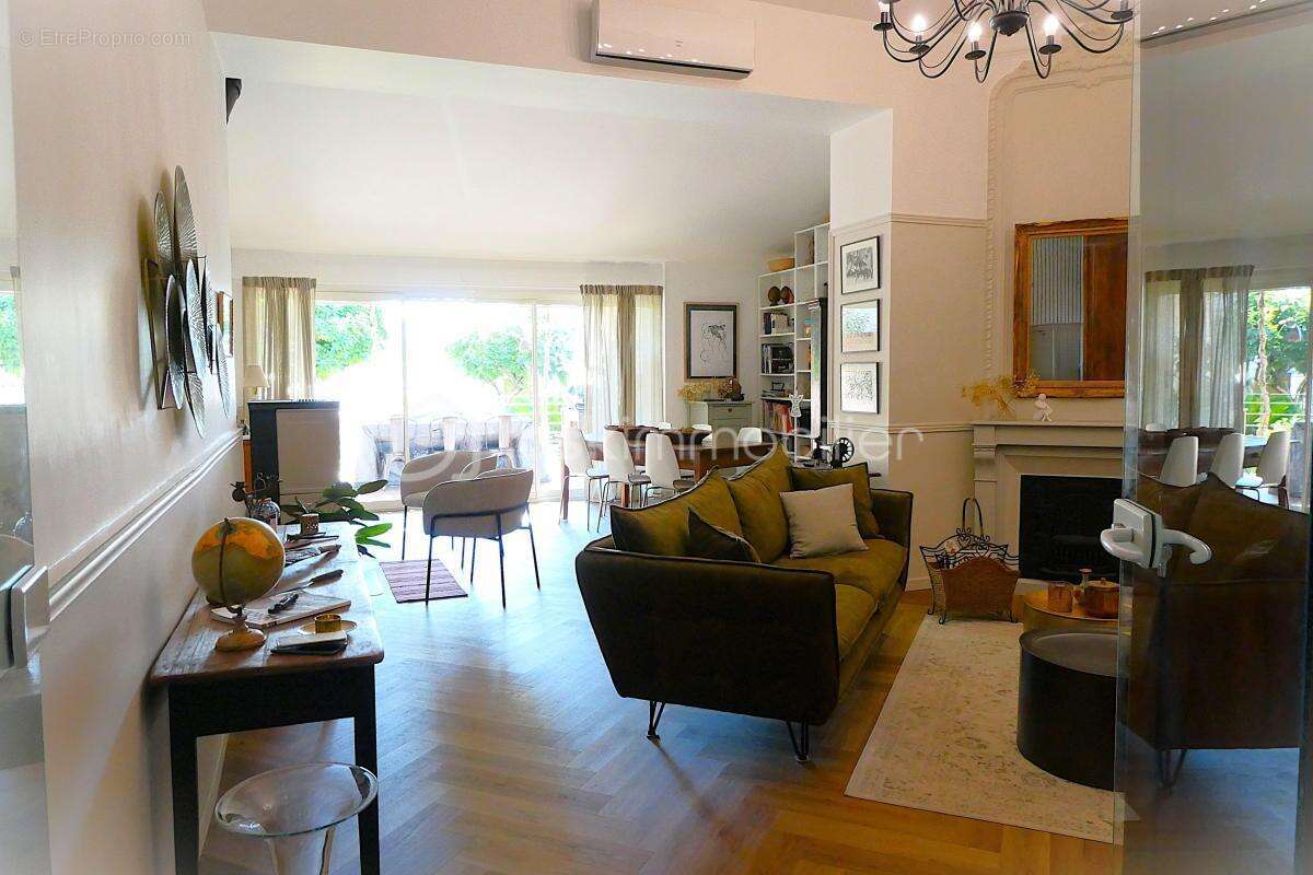 Maison à RIBAUTE-LES-TAVERNES