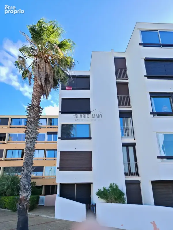 Port-leucate   t2 35 m2 vue port   4e étage avec ascenseur   parking sécurisé - photo 8