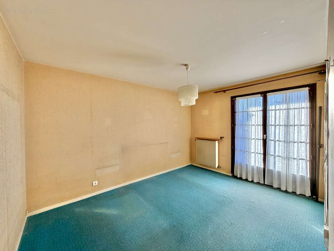 Appartement à FONTAINE