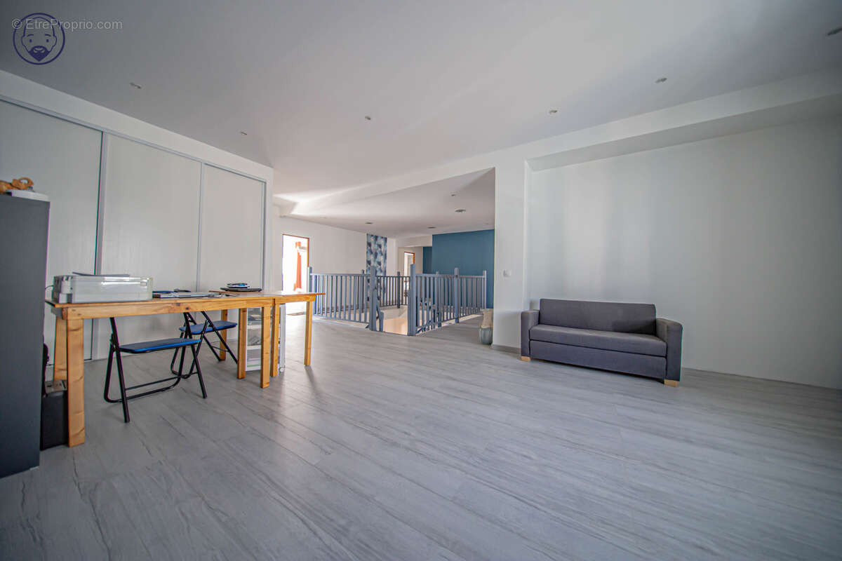 Grande maison de village totalement rénovée - photo 10