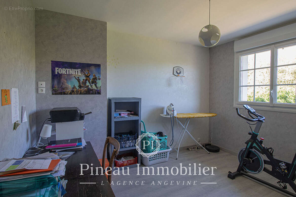 Maison à SAINT-SYLVAIN-D'ANJOU