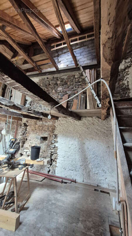 Coeur de ville ESPALION, ensemble immobilier avec garage - photo 3