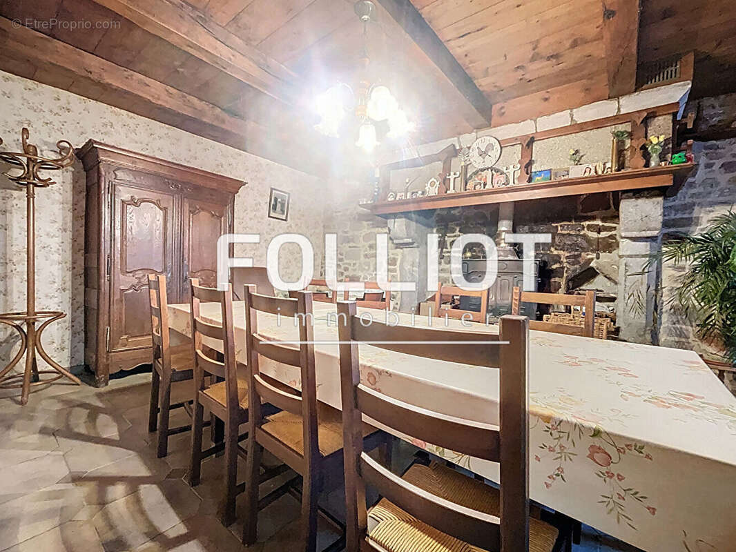 Maison à QUETTREVILLE-SUR-SIENNE