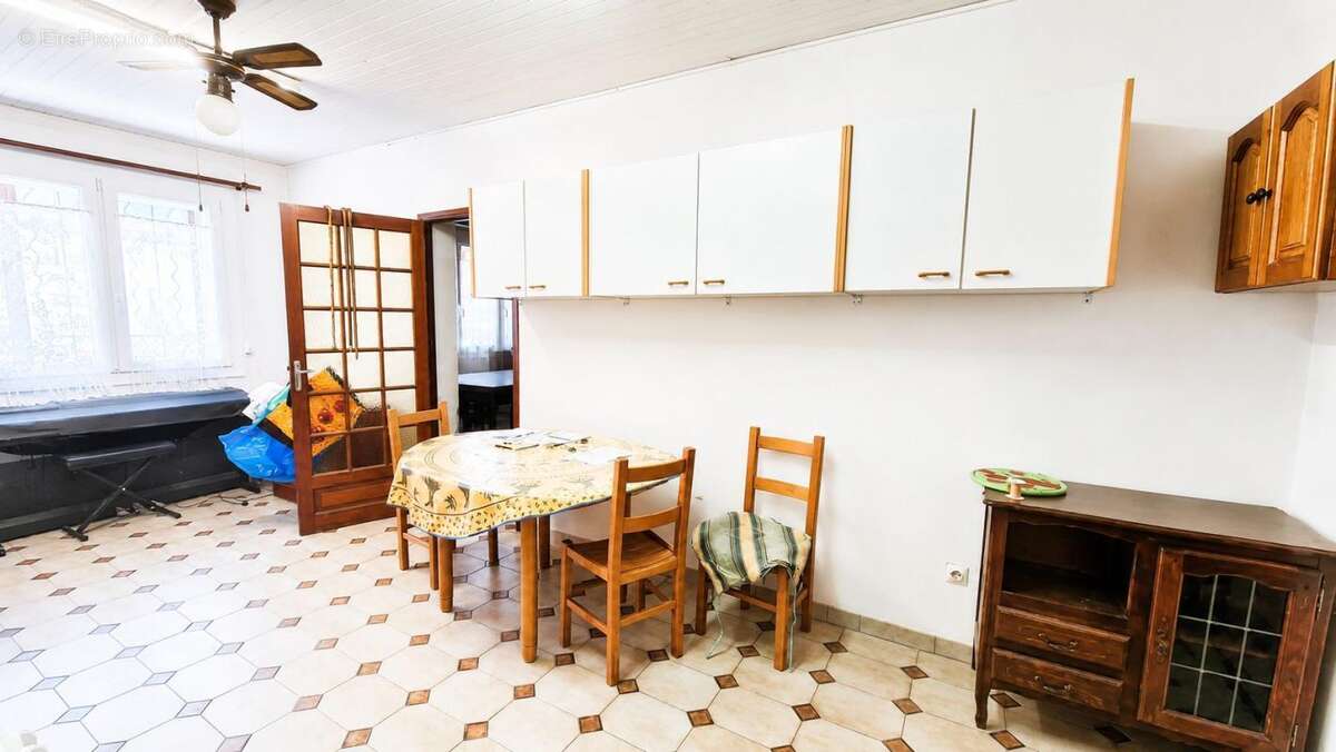 Appartement à MEZE