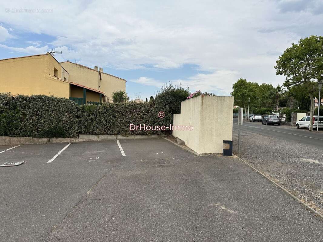 Parking à AGDE