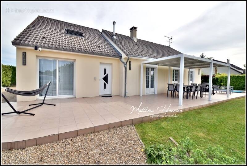 Maison à CIERREY