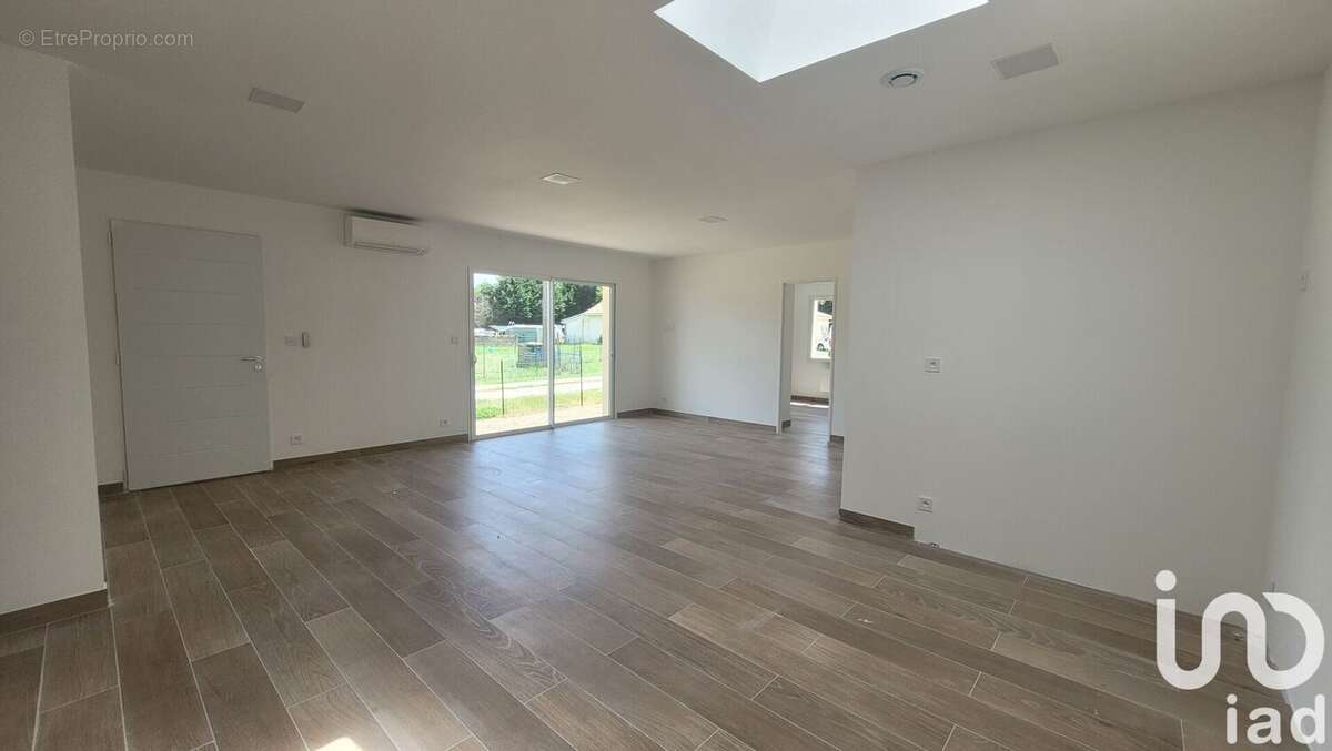 Photo 2 - Maison à COUTRAS