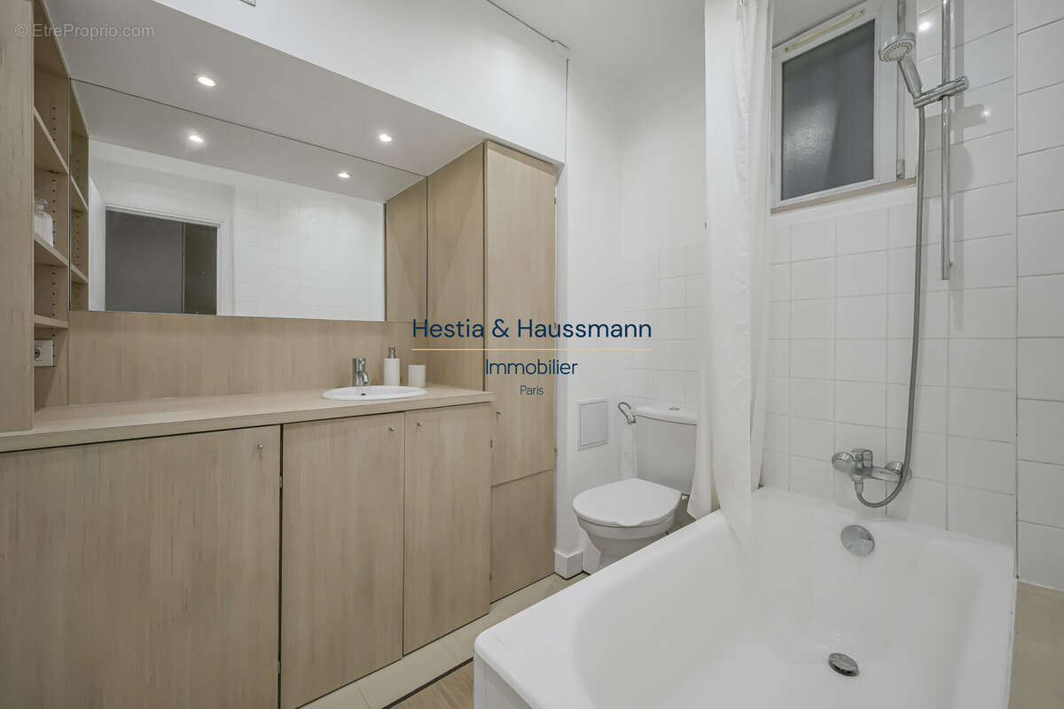 Appartement à PARIS-2E