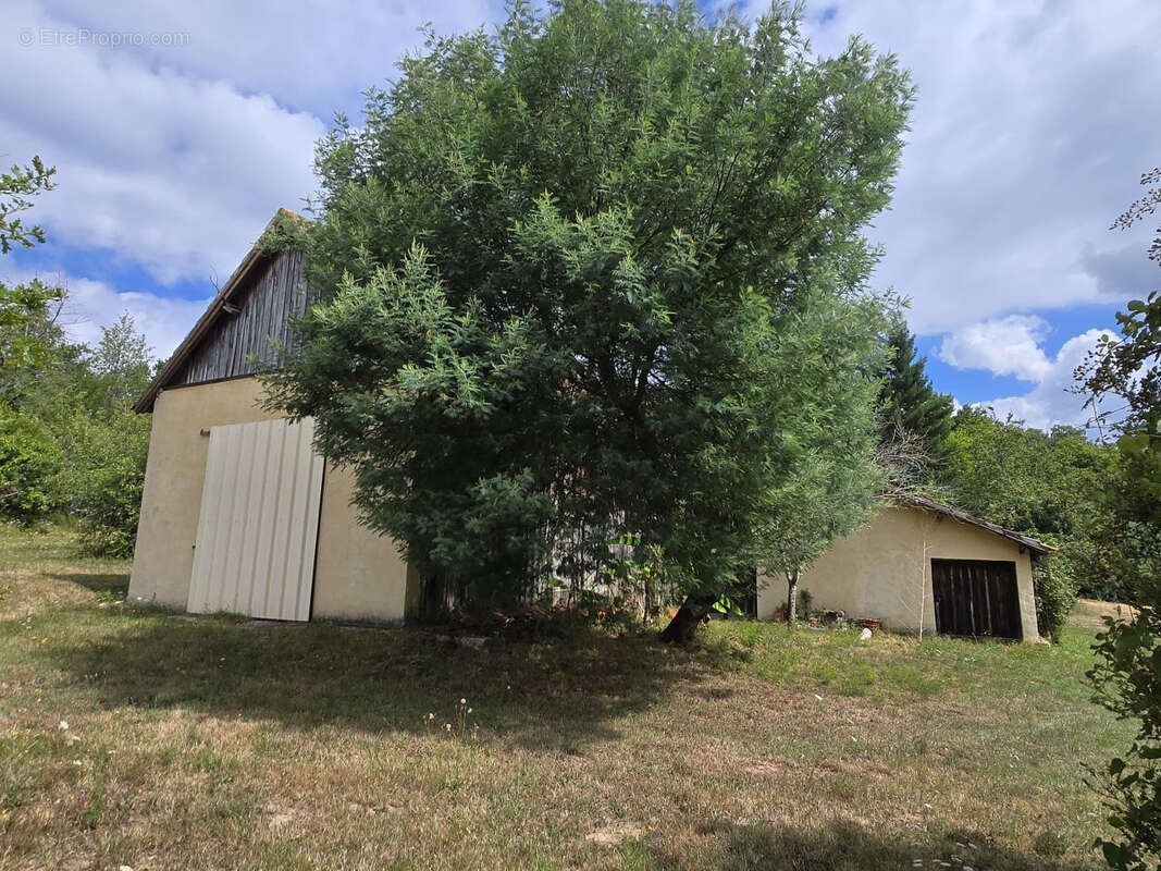 Maison à LAVEYSSIERE