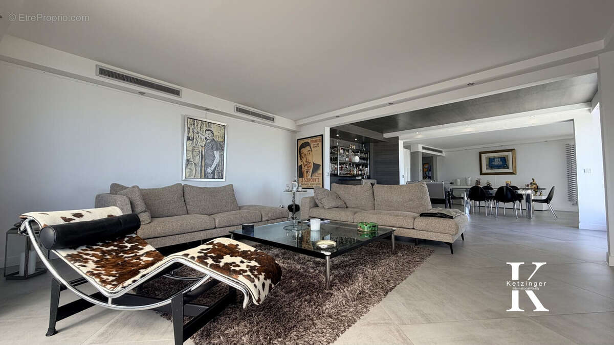 Appartement à MANDELIEU-LA-NAPOULE