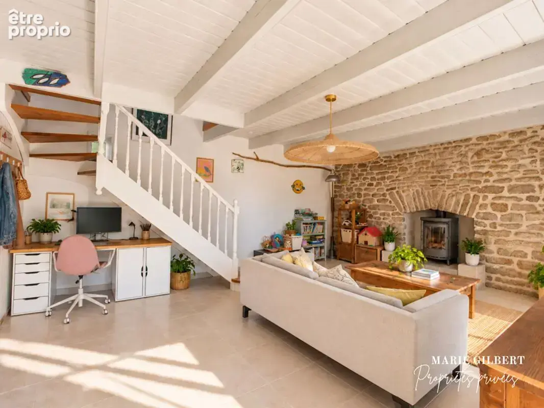 Exclusivité ! plomeur / la torche, maison en pierre avec 126 m² de dépendances, 3 chambres, terrain de 2 695 m² , proche mer - photo 7