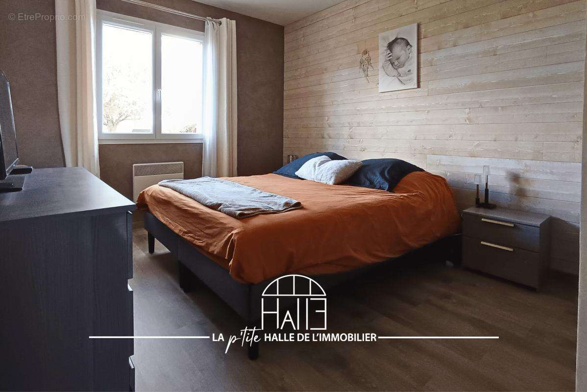 Maison à SAINT-HILAIRE-BONNEVAL