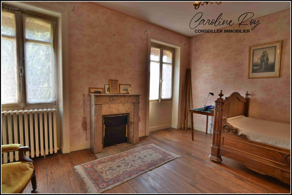 Maison à CUGAND