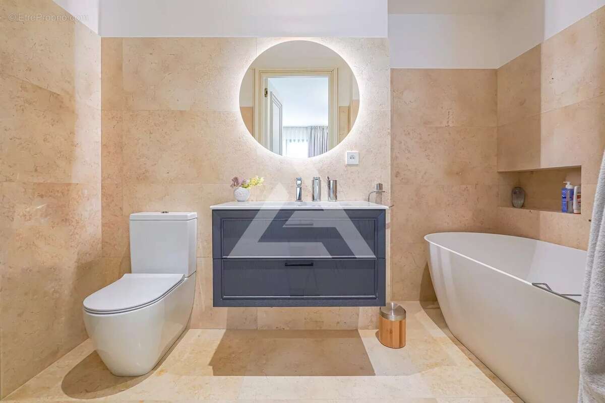 Maison à ROQUEBRUNE-CAP-MARTIN